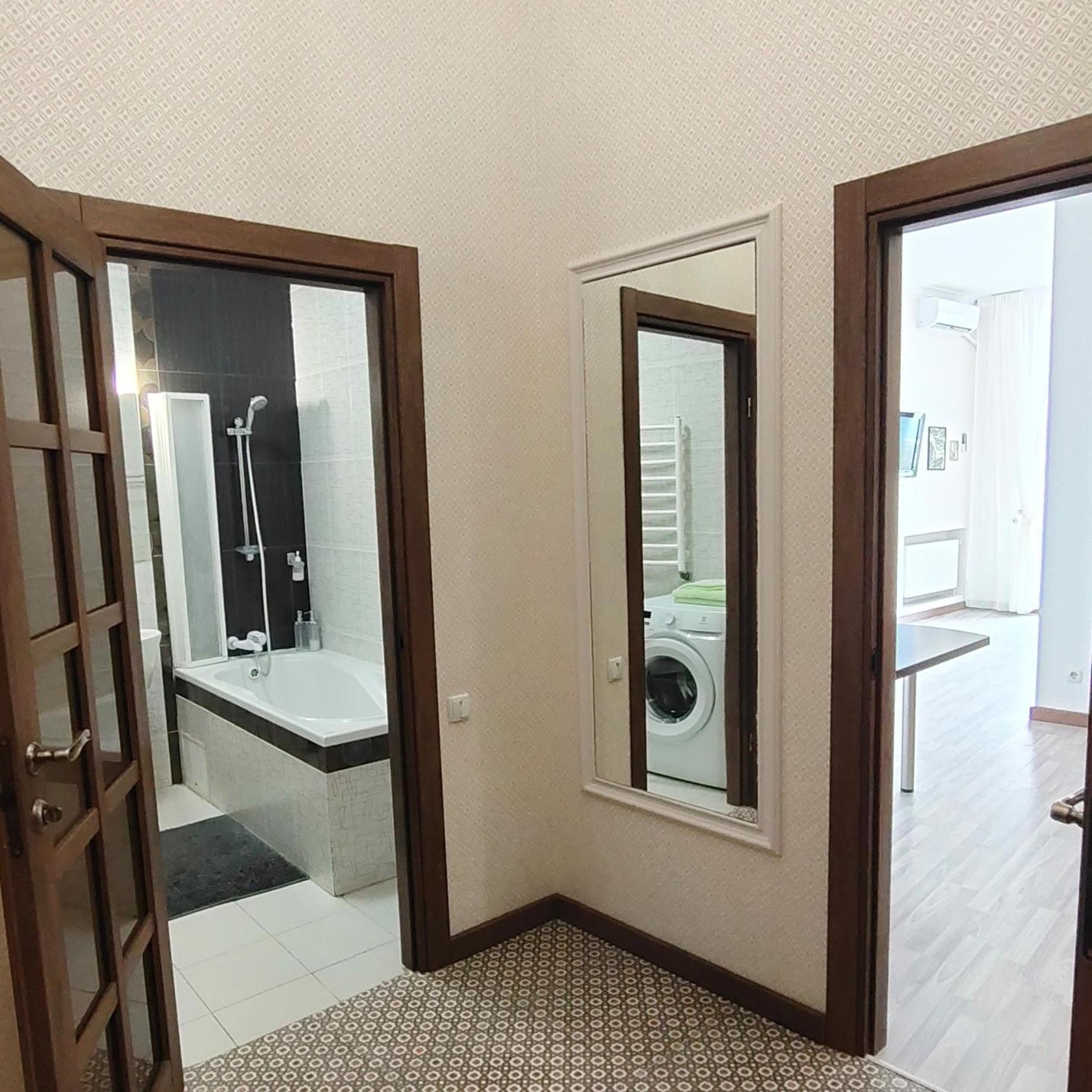 Apartment In Arcadia Palace With Sea View! 오데사 외부 사진